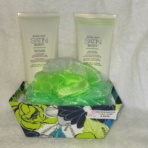 MK SATIN BODY GIFT SET